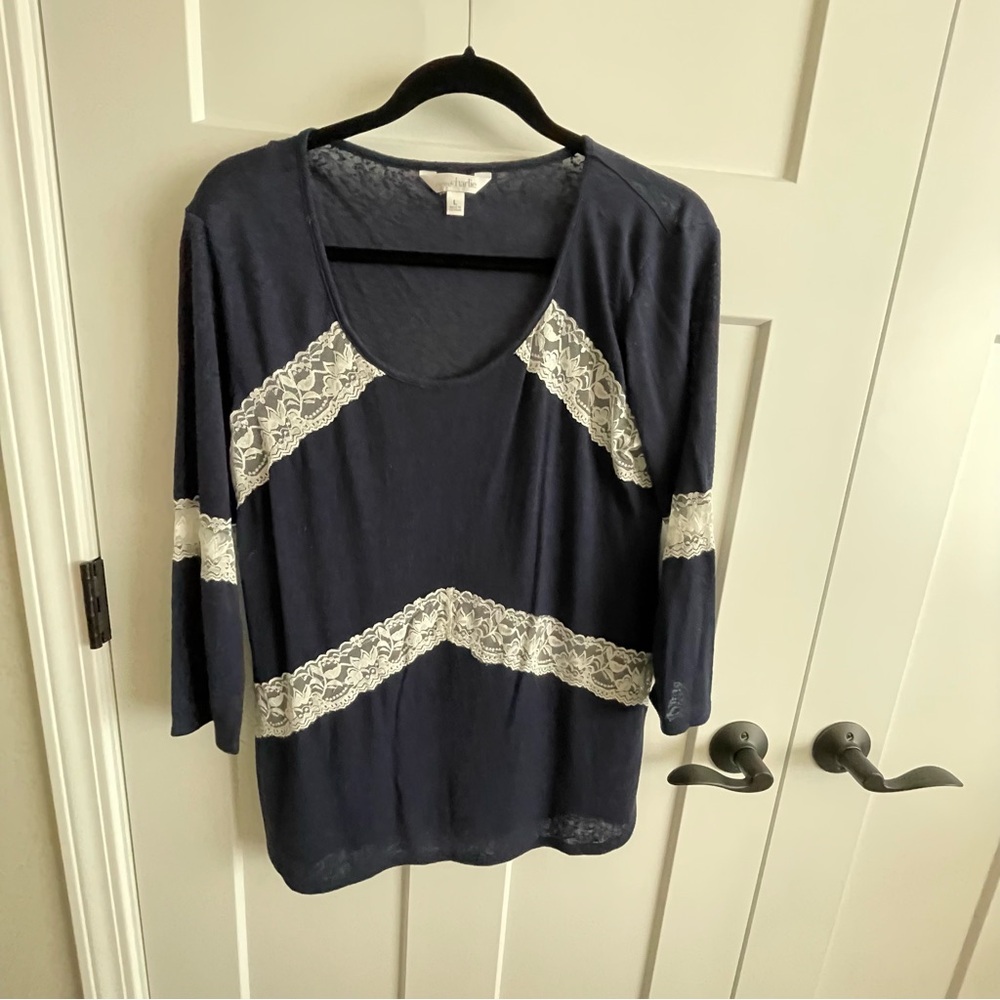 Blue & cream, 3/4 sleeve top. Lace detail, thin, causal, School teacher large